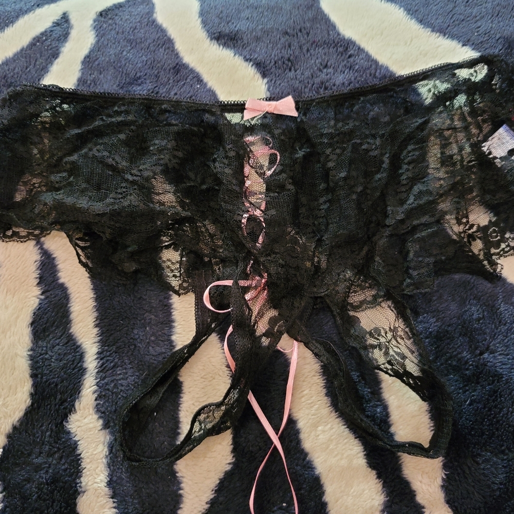 Very sexy black lacy panty